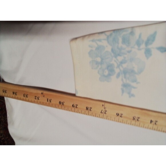 Women's American Eagle White With Blue Floral Jeans New With Tags Size 2 Regular - Picture 8 of 16